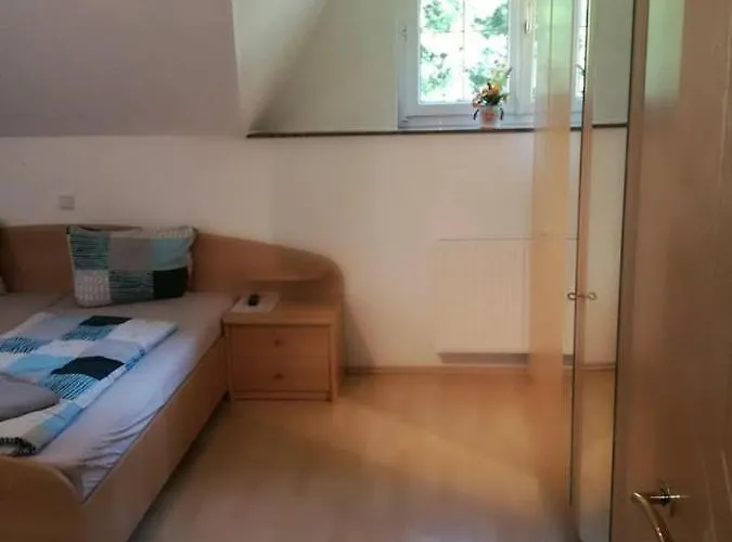 Ein Schoener Panorama Blick Apartman Augsdorf